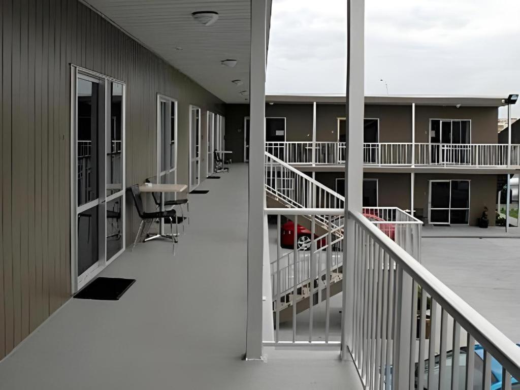 Hawera Central Motor Lodge Buitenkant foto