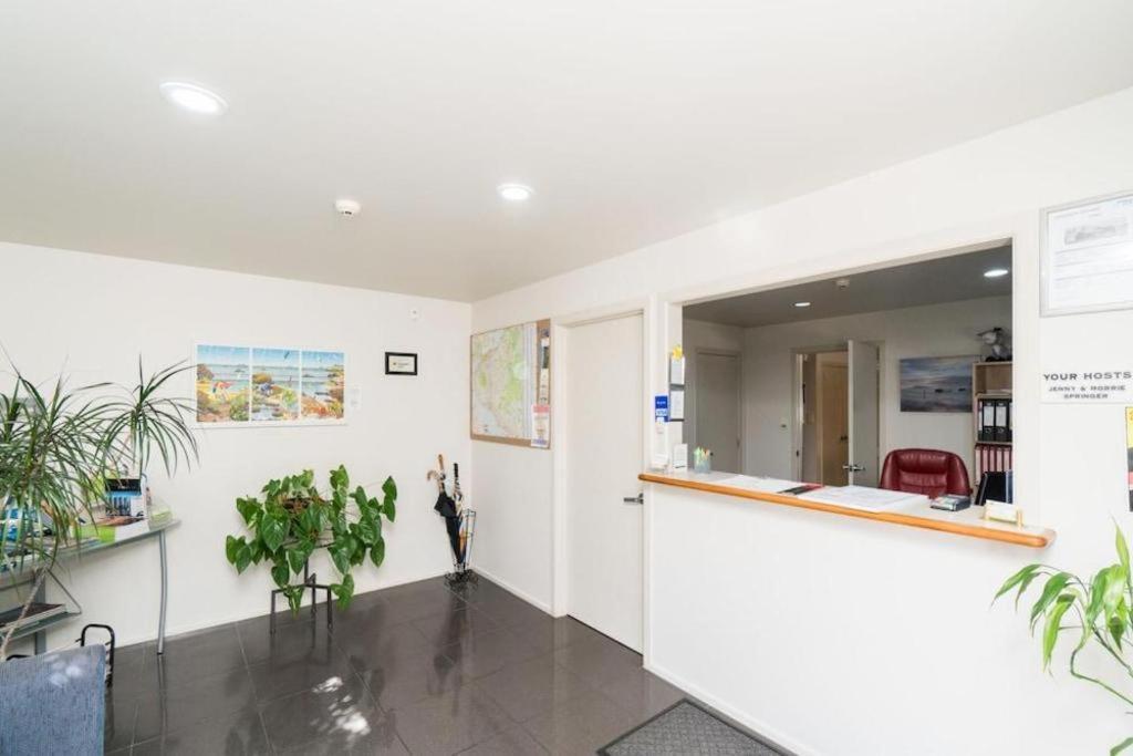 Hawera Central Motor Lodge Buitenkant foto