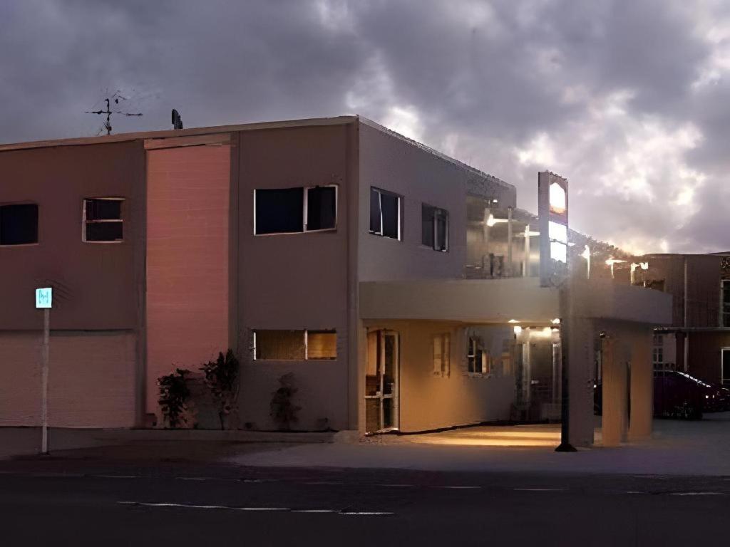 Hawera Central Motor Lodge Buitenkant foto